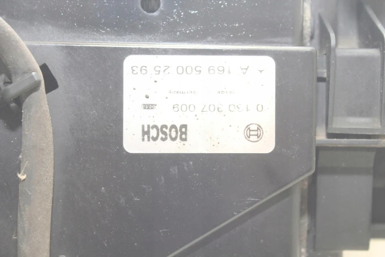 69eac9be9a35f4e49aefc553db6b2222.jpg
