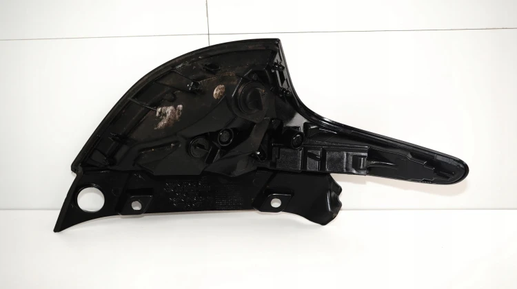 a1a2a3f428750bc45f7e3a7a63fe6779.jpg