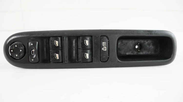 b253fc1b96334f488ee603612e3e33cc.jpg