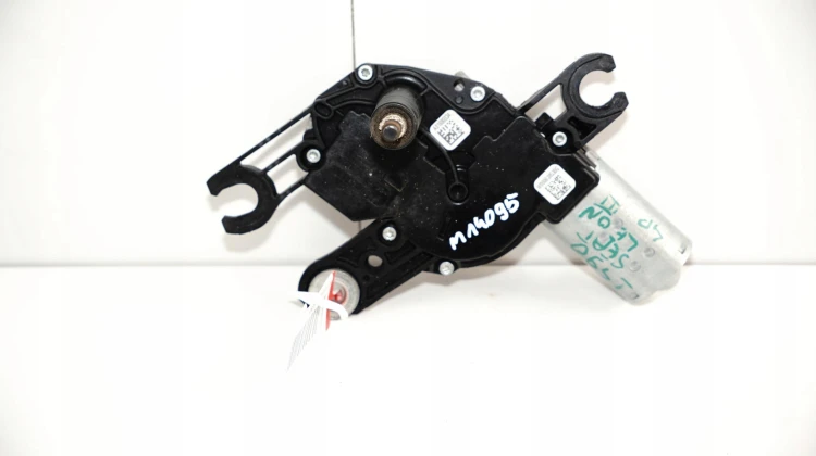 76d683a35681e3f85c1daa135c773f08.jpg