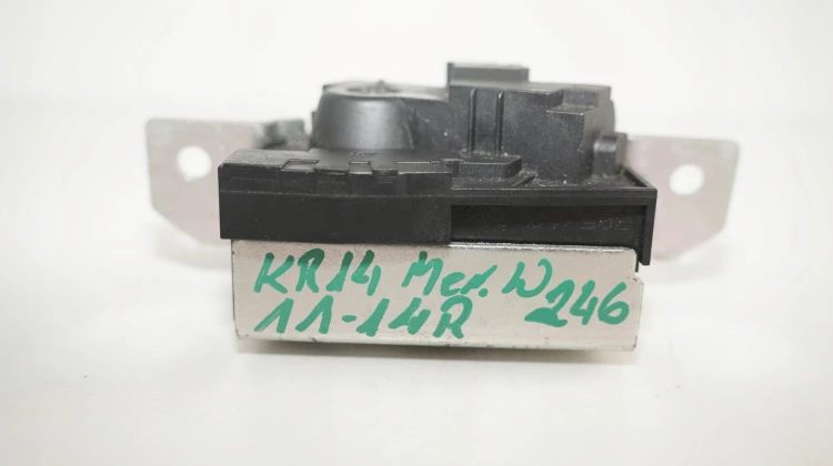 7782981623796e3b50300e827de4325f.jpg
